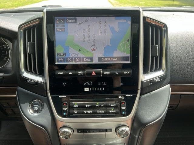 2018 Toyota Land Cruiser AWD