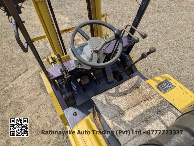 Komatsu FG25-11 Forklift